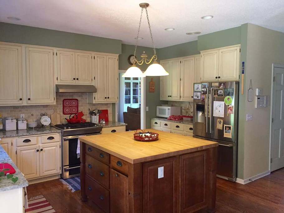 Recently updated kitchen and dining room.