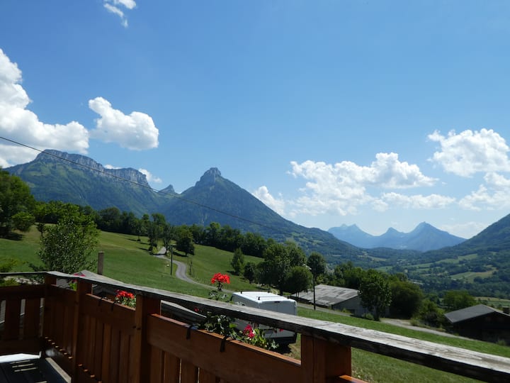 Venez Vous Ressourcer Au Calme à Proximité Du Lac. - Veyrier-du-Lac