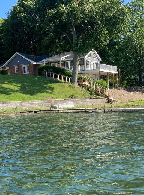 Beautiful Keuka Lake home close to Penn Yan.