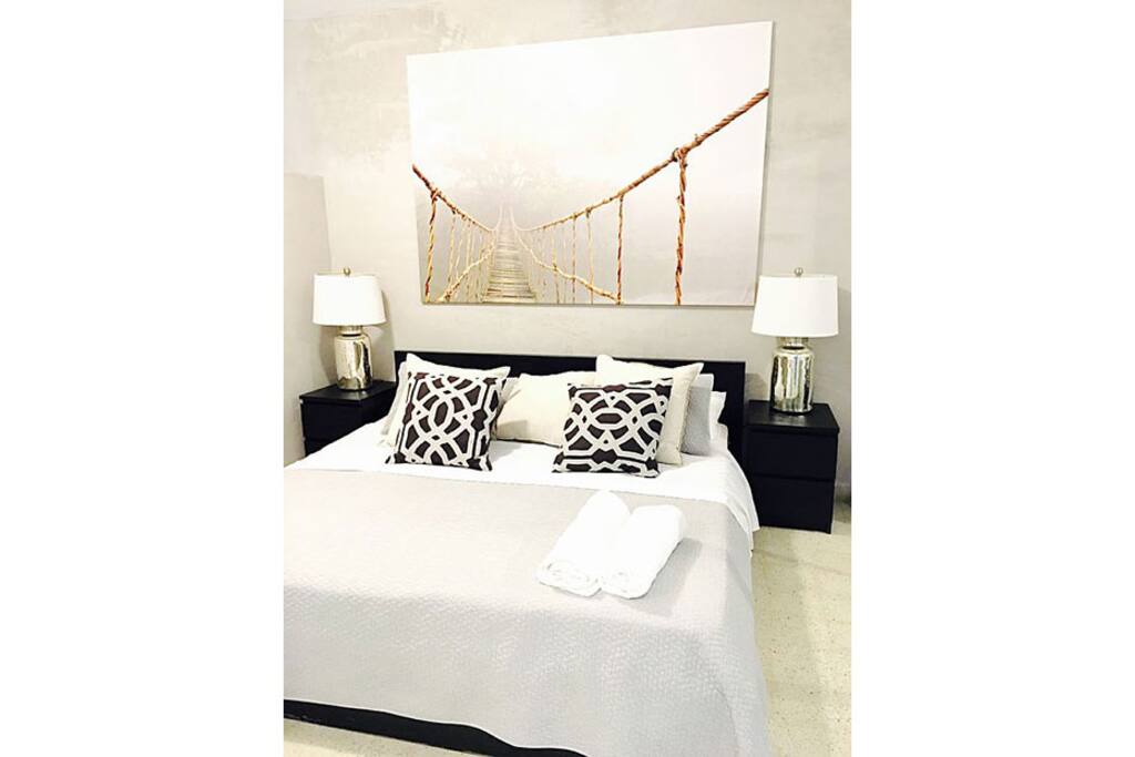 Master Bedroom with Queen size Bed