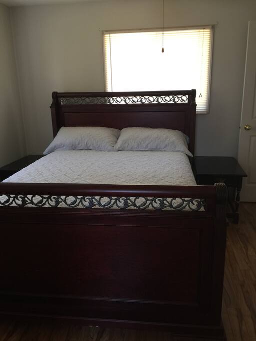 Queen size bed