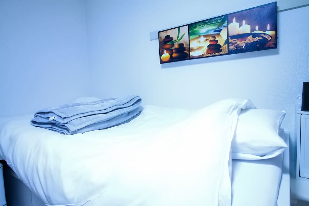 single size bed