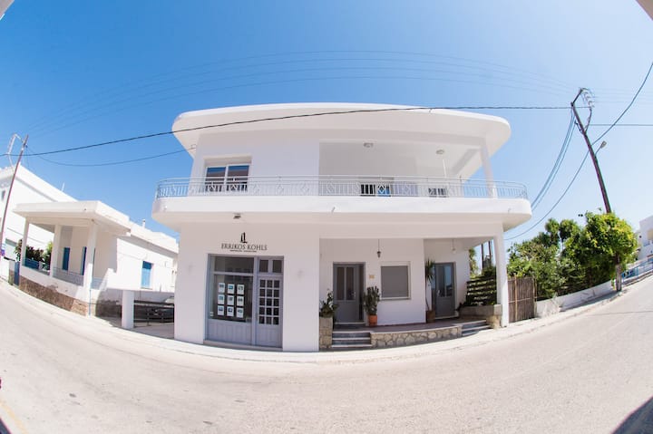 Aurora apartment - Apartments for Rent in Adamantas, Greece - Airbnb