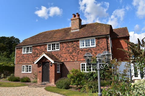 Tollgates, sleeps 9, Rye East Sussex