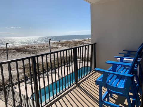 Beachfront - Amazing location - Breathtaking Views