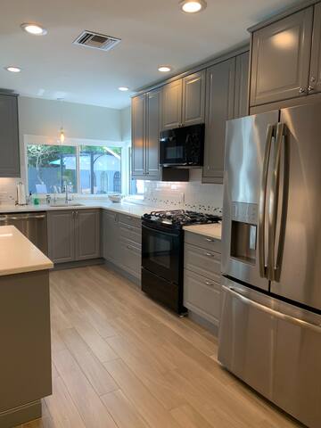 Victoria Park Oasis gallery image 4