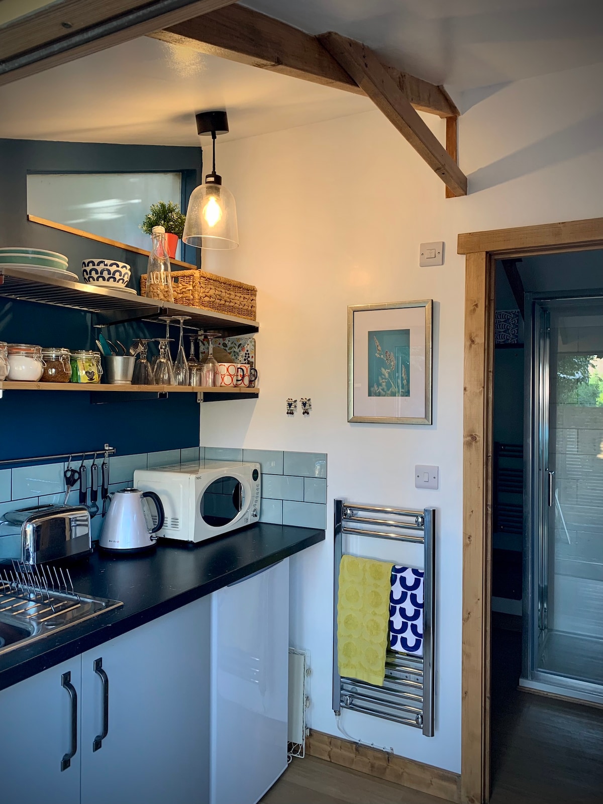 Popular Airbnb listing: The Studio; self contained guest house with garden in Lymington And Pennington
