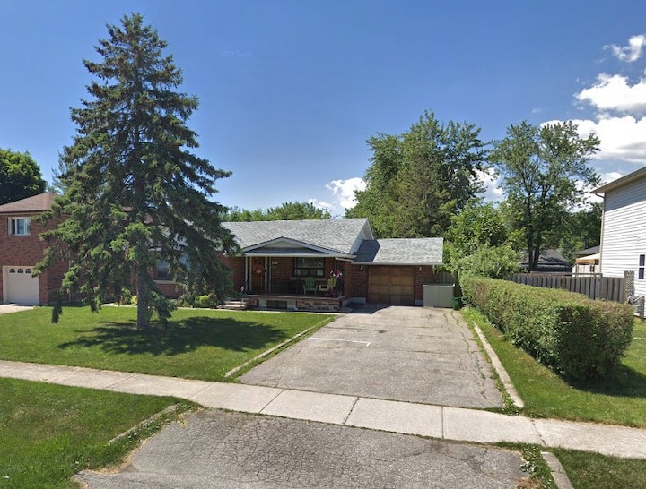 Top 10 Airbnb Vacation Rentals In Oakville, Canada Updated 2024 Trip101