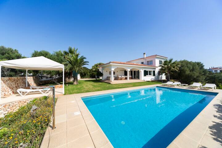 Fantastic Villa 80 mts from the sea gallery image 2
