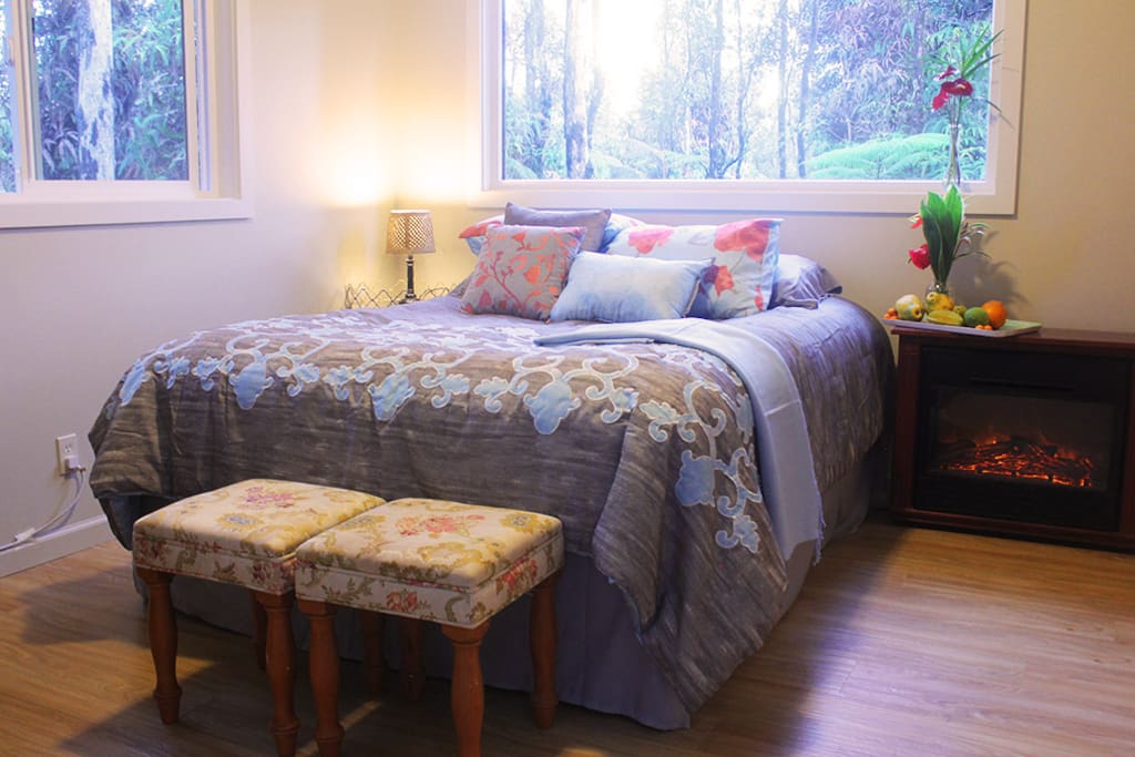 Restful and warm queen bed