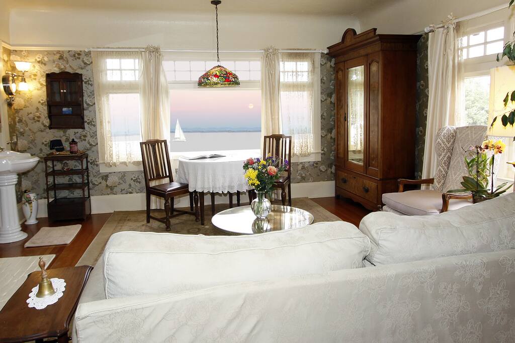 Views Monterey Bay & Santa Cruz mountains