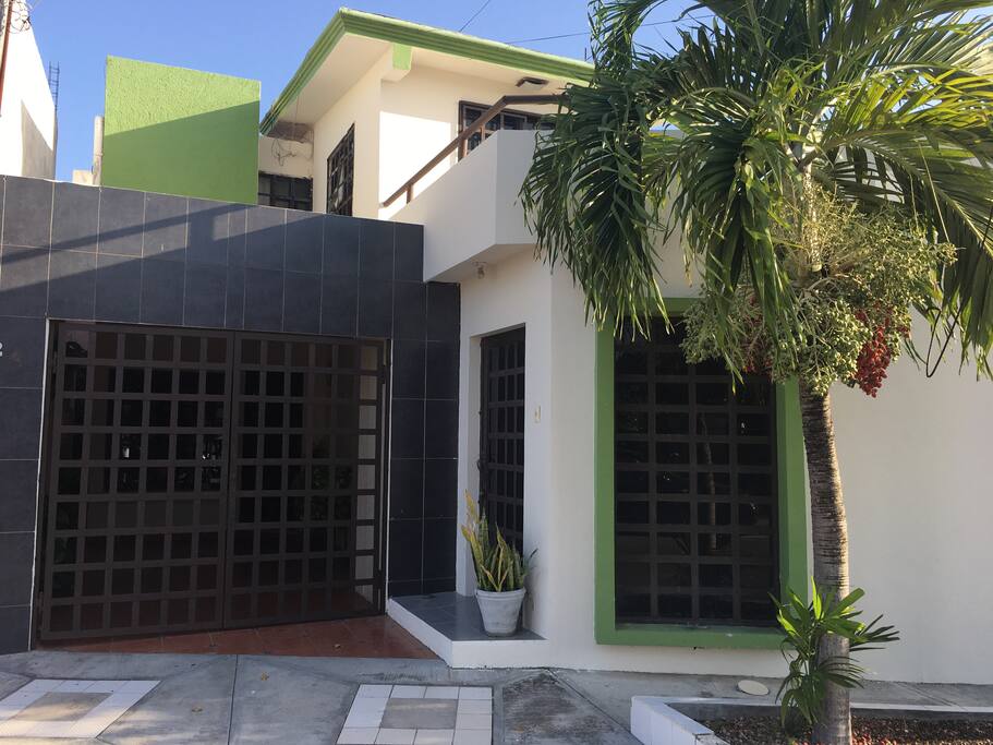 Fachada principal de "Tu Casa en Chetumal"
