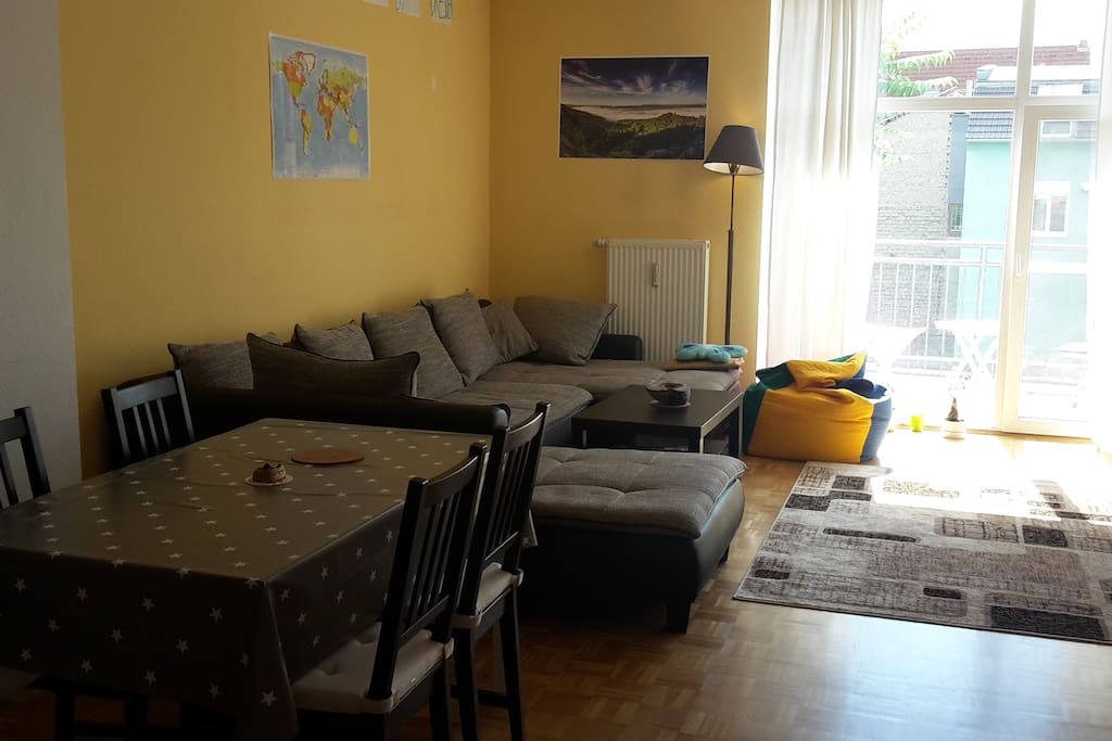 Spacious living room