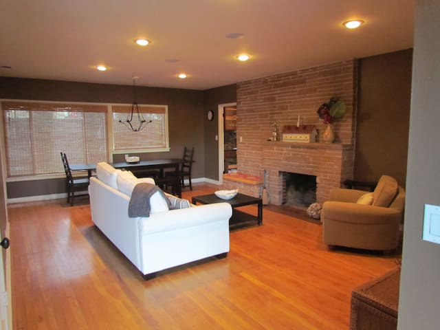 Fairmont Ave 3Br/2Ba, Great Family Neighborhood