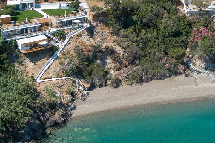 CRETE BEACH VILLAS AND WORKSHOP CENTER gallery image 2