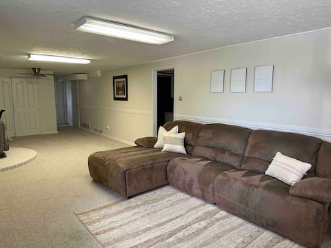Cozy 2 bedroom basement with private entrance