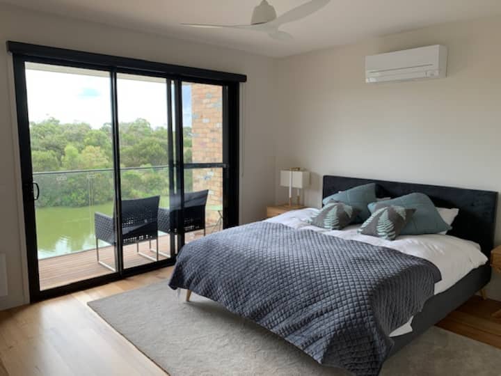 ห้องนอนใหญ่ (Master Bedroom)