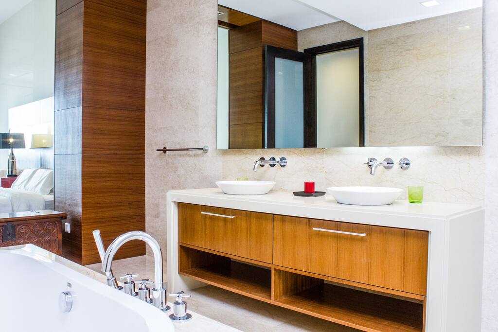 Bathroom1