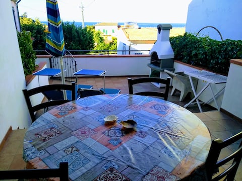 Top Airbnb: House with large terrace in Marciana