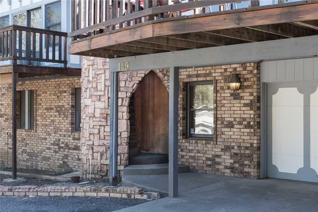 Stately Entrance - The entrance to Harper Haus is unlike any you've ever seen!