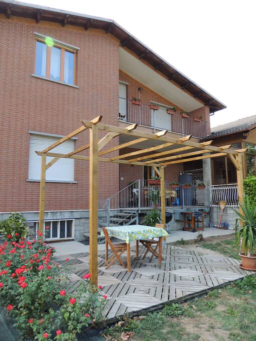 Giardino con angolo relax