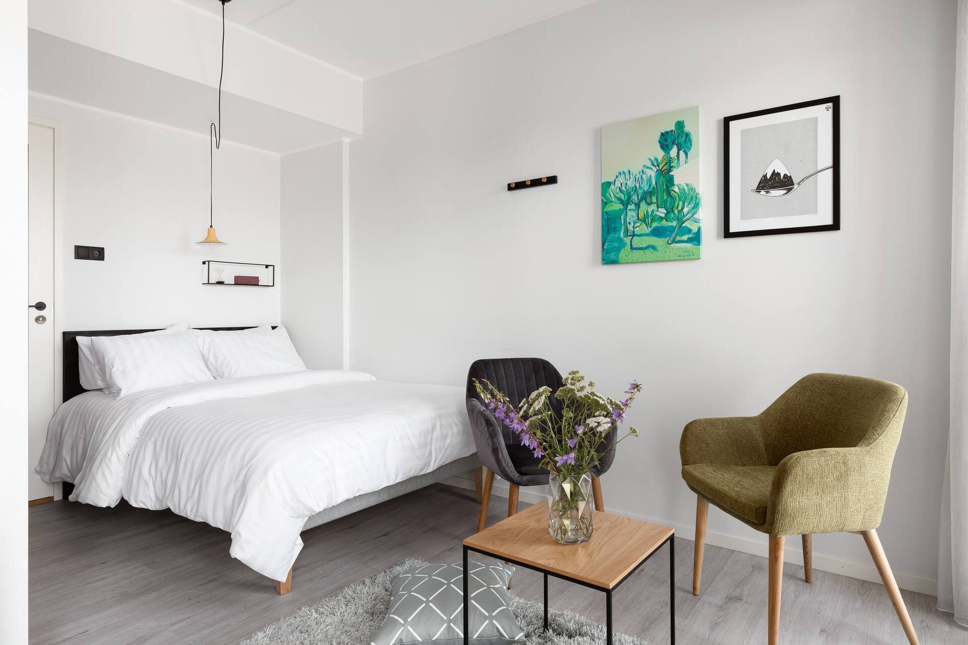 Studio w/ Kitchen & Queen bed in Telliskivi