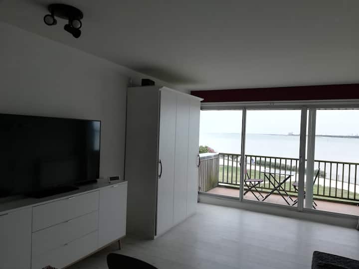 Appartement Avec Vue Mer Et Plage. - La Rochelle