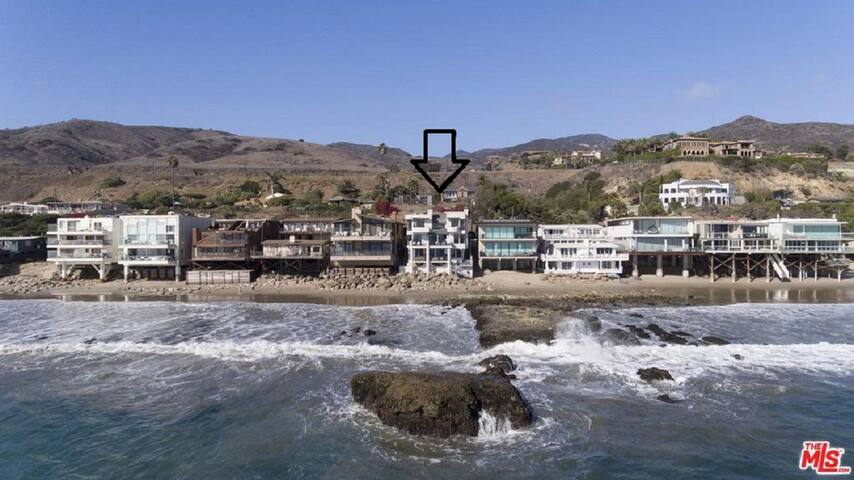 20%Off Ultra Luxurious Malibu Beachfront Penthouse gallery image 5