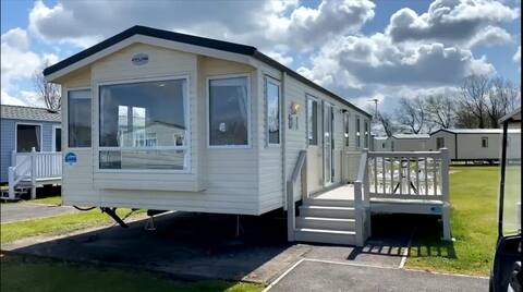 Haven 8 Berth Caravan With Partial Lake Views
