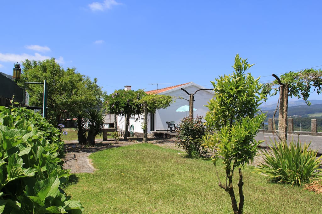 Jardim da casa da piscina