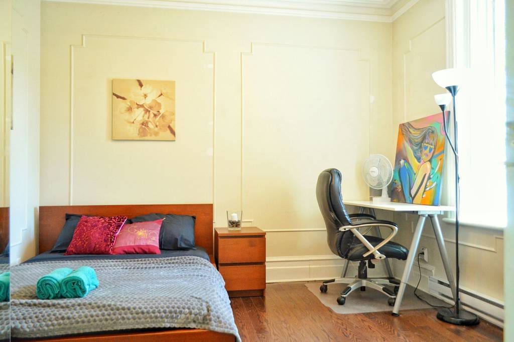 Bedroom