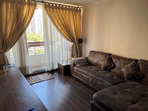 Full apartment on Macul's main avenue