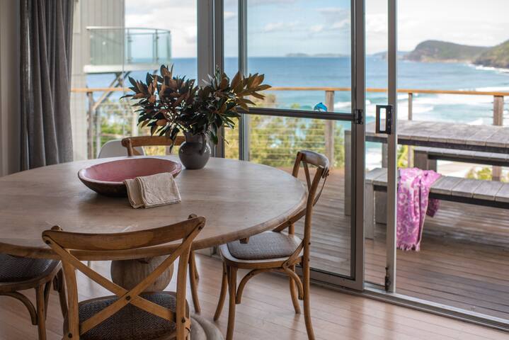 OCEAN – the heart of Blueys Beach, Pacific Palms gallery image 4