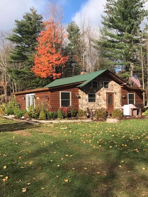 Woodstone Cottage an Adirondack Experience