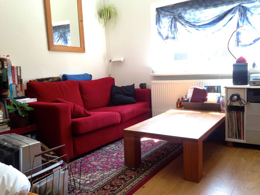 Couch closer