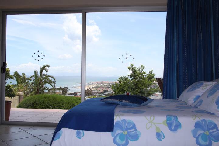 Rosemary garden Gordon’s Bay – amazing sea views gallery image 4