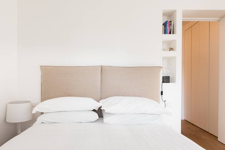 Casa Marisetta—Contemporary Apartment in Historic Building gallery image 2