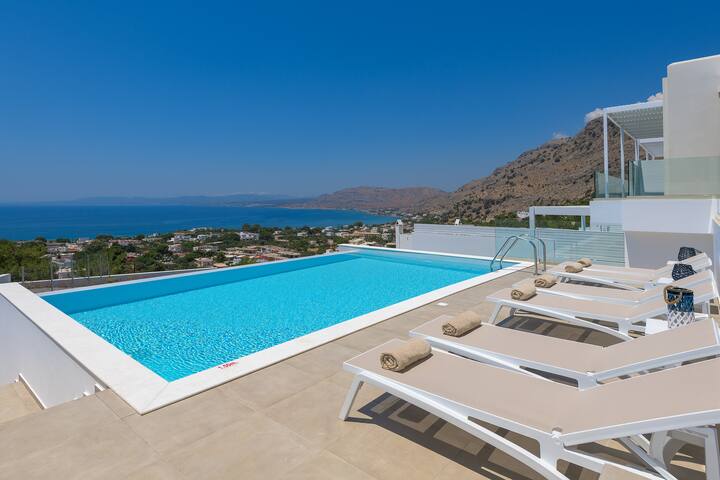 Villa Dione with pool in Pefkos, Lindos area gallery image 4