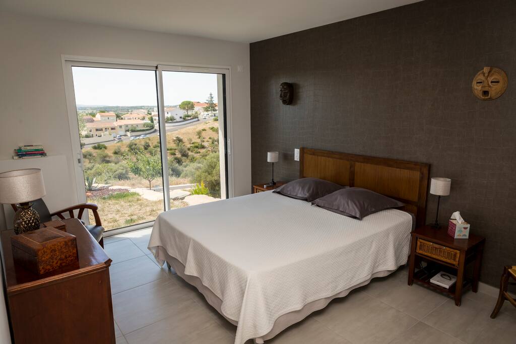 Votre chambre avec sa vue sur la garrigue