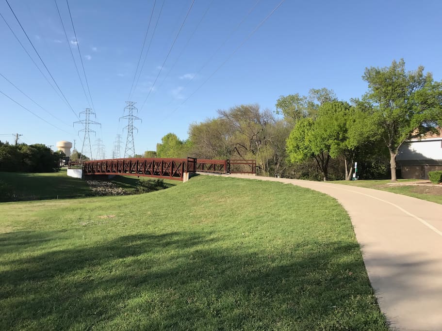 The Preston Ridge trail is about 200 feet from the apartment.