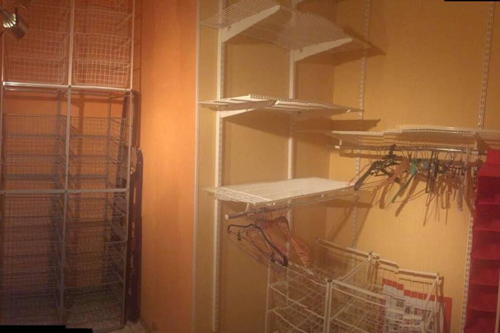 Гардеробная(wardrobe)