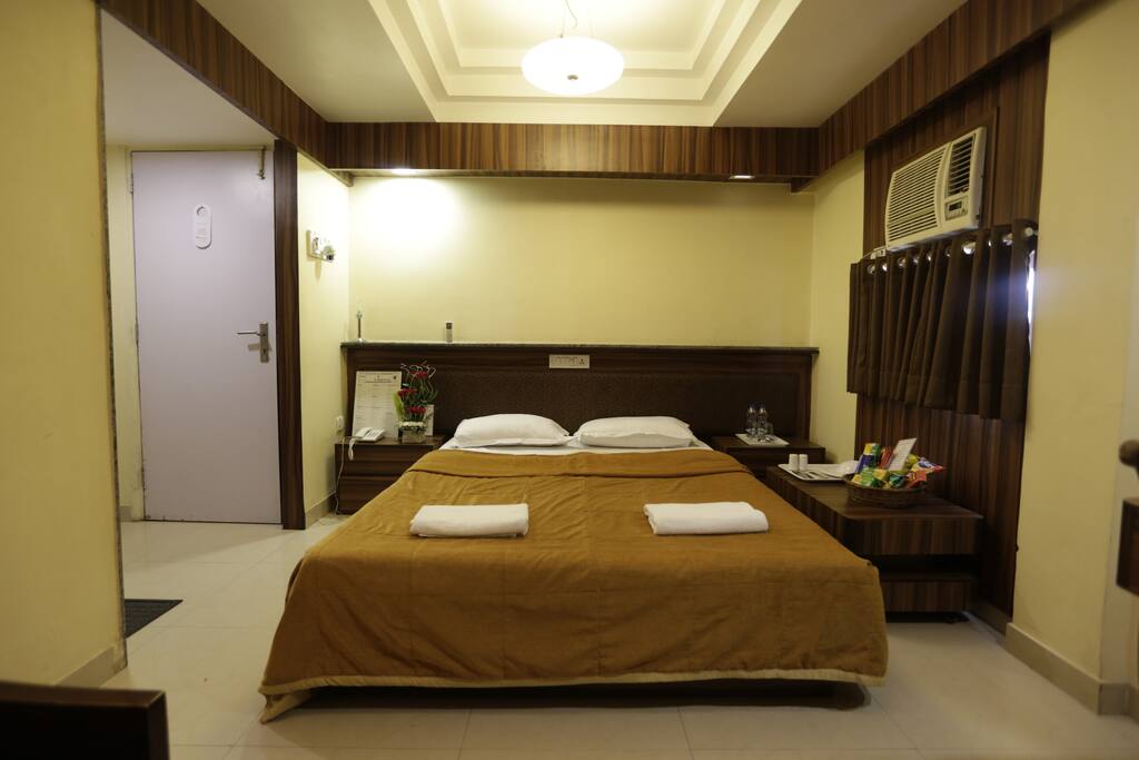 Exceutive room bed