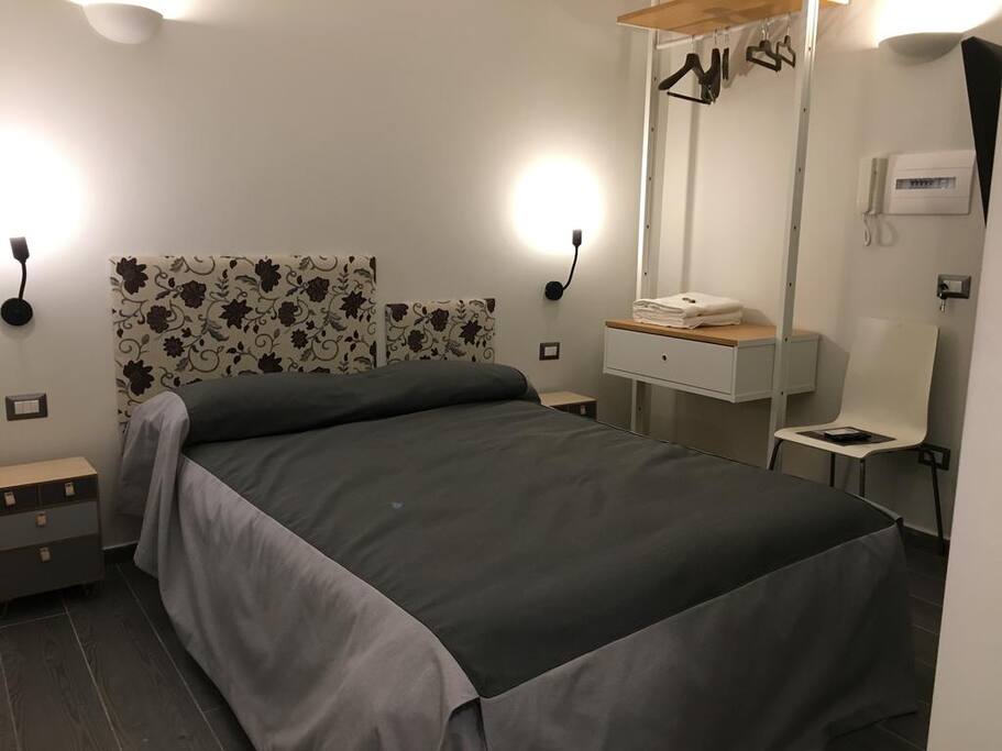 Bien bi Curniciello Casas en alquiler en Napoli, Campania, Italia Dormitorio Napoli ~ Bien bi Curniciello Casas en alquiler en Napoli, Campania, Italia