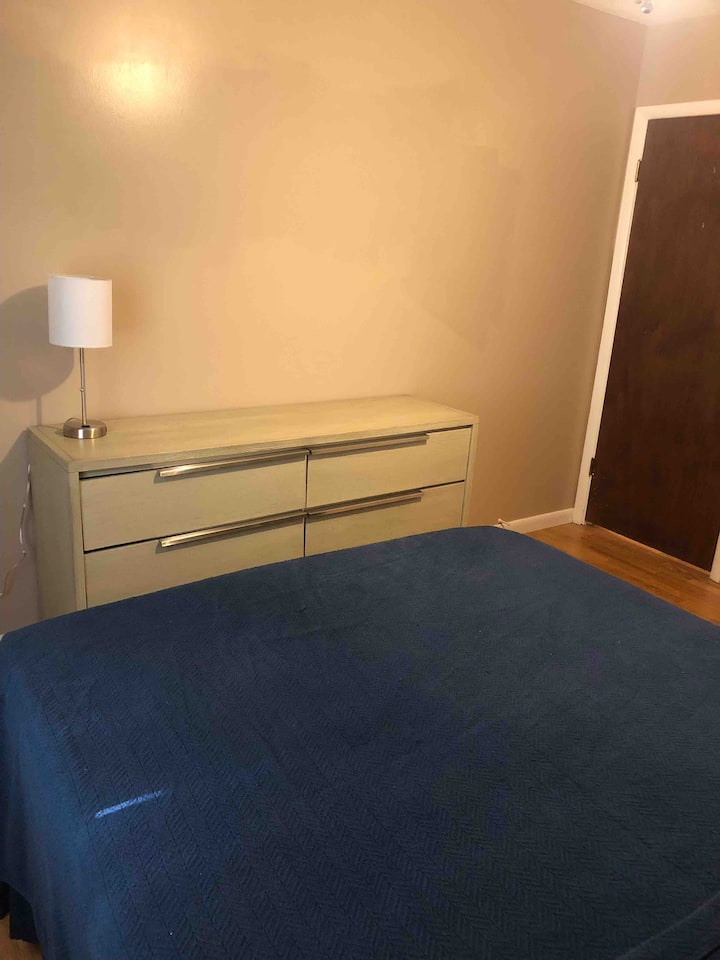 Komoda za odlaganje odjeće u spavaćoj sobi br. 3