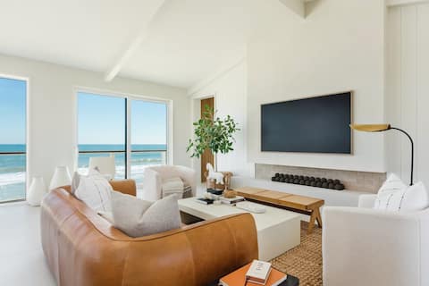 Modern Ocean Chateau, Luxury Beachfront Home (NEW)