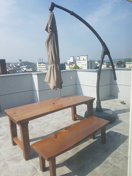 옥상내 벤치