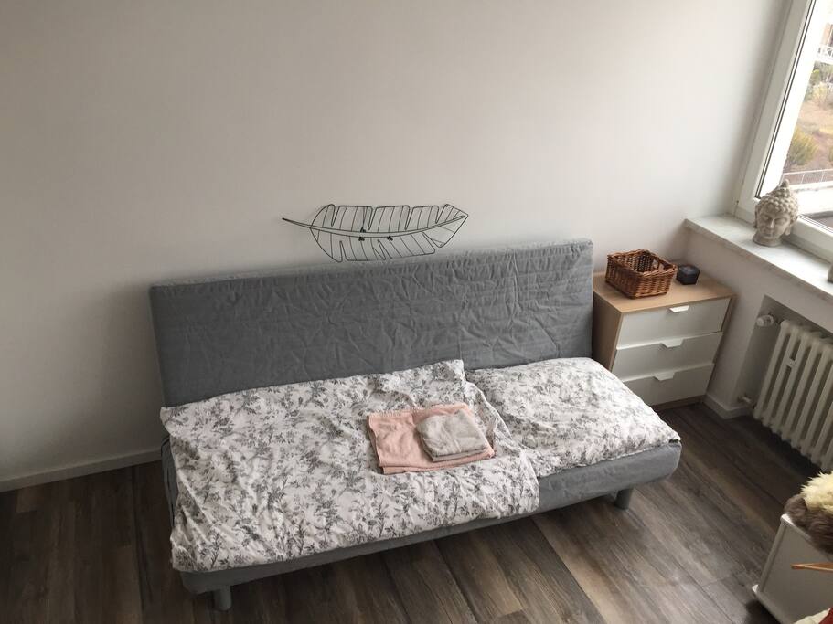 Ausziehbares Schlafsofa