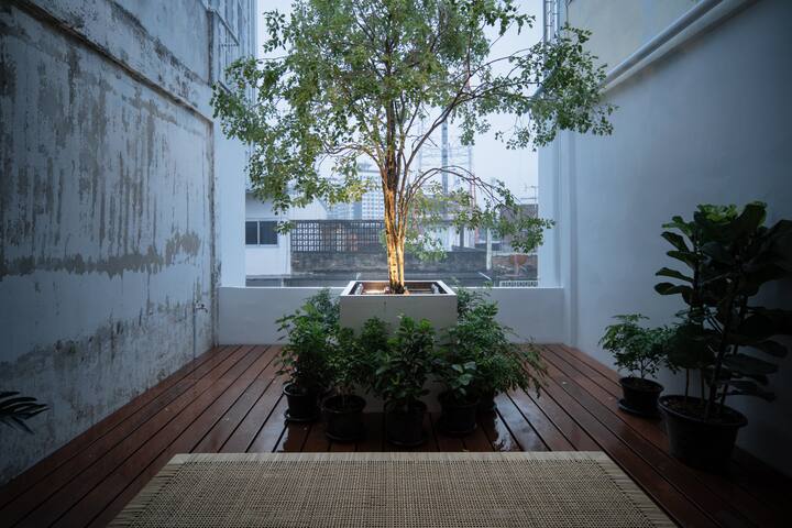 5 private stylistic rooms 2 min BTS Phra Khanong gallery image 3