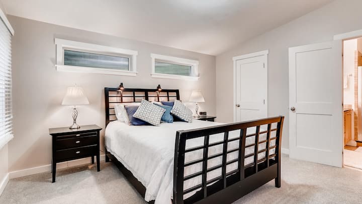 ห้องนอนใหญ่ 