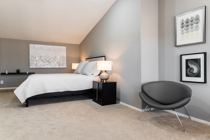 4 - та спалня в лофт с кът за сядане